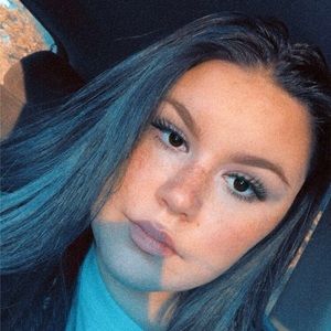 Meet your Posher, Leigha